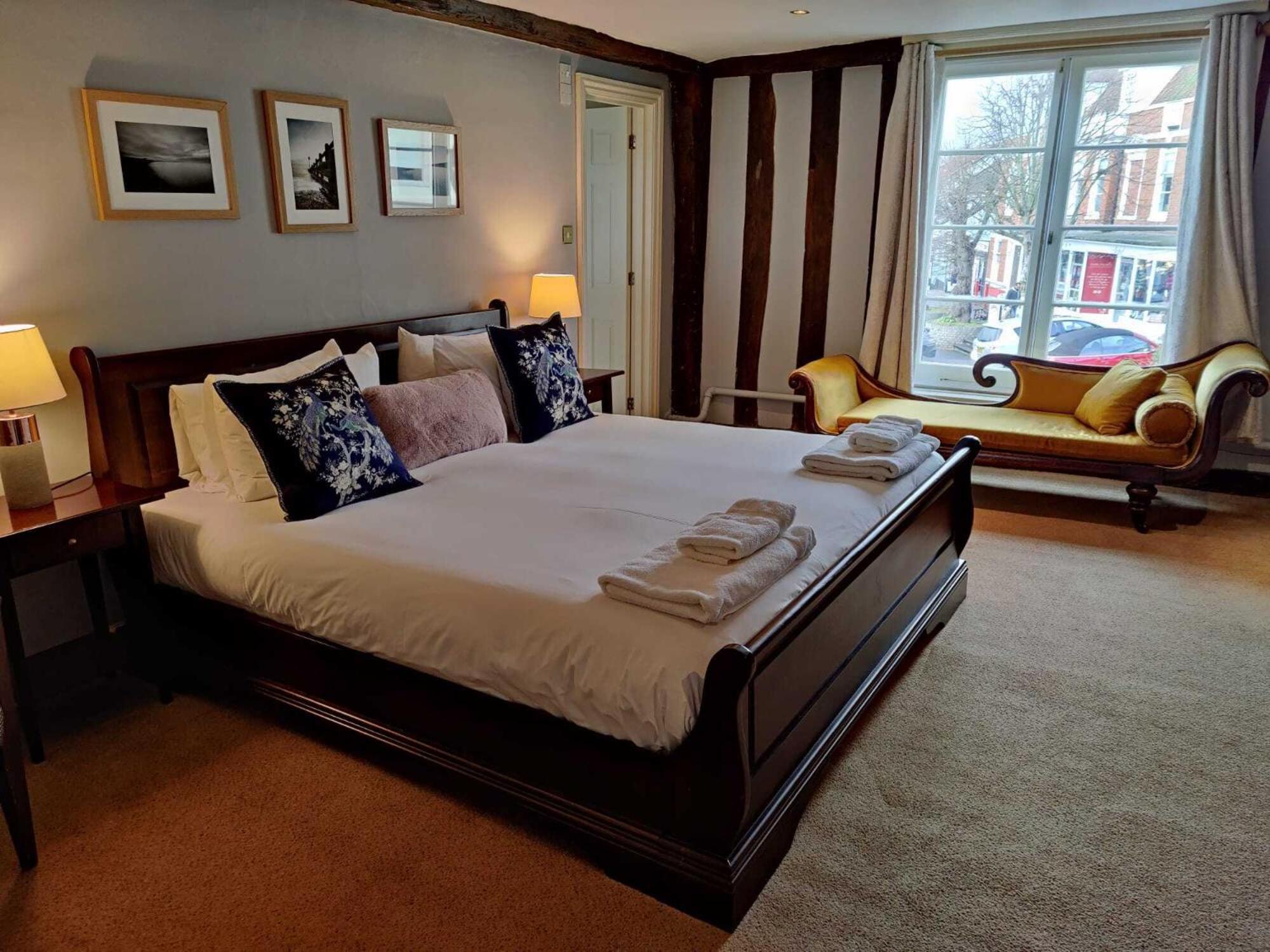 The Crown Hotel 法拉姆灵厄姆 客房 照片